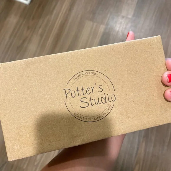 Salt and Pepper Shakers - Picture 3 of 4